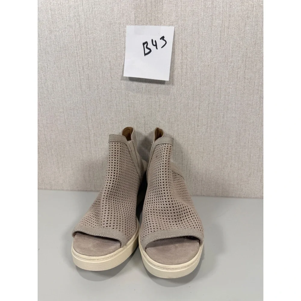 Sofft Sandals Womens 7.5M Basima Perforated Wedge Slingback‎ SF0026998